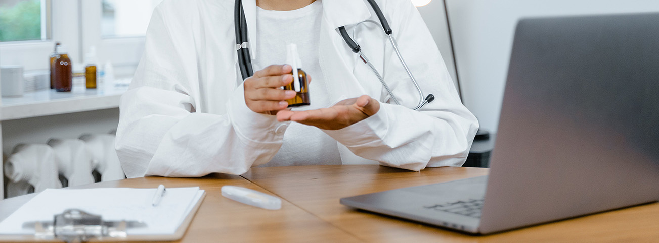 Doctor in front of a computer - Telemedicine
